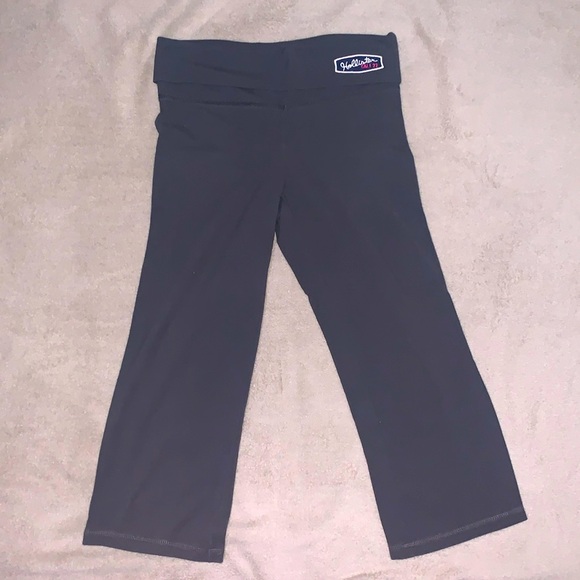 Hollister wide leg crop leggings in Like new condition. - Picture 1 of 6
